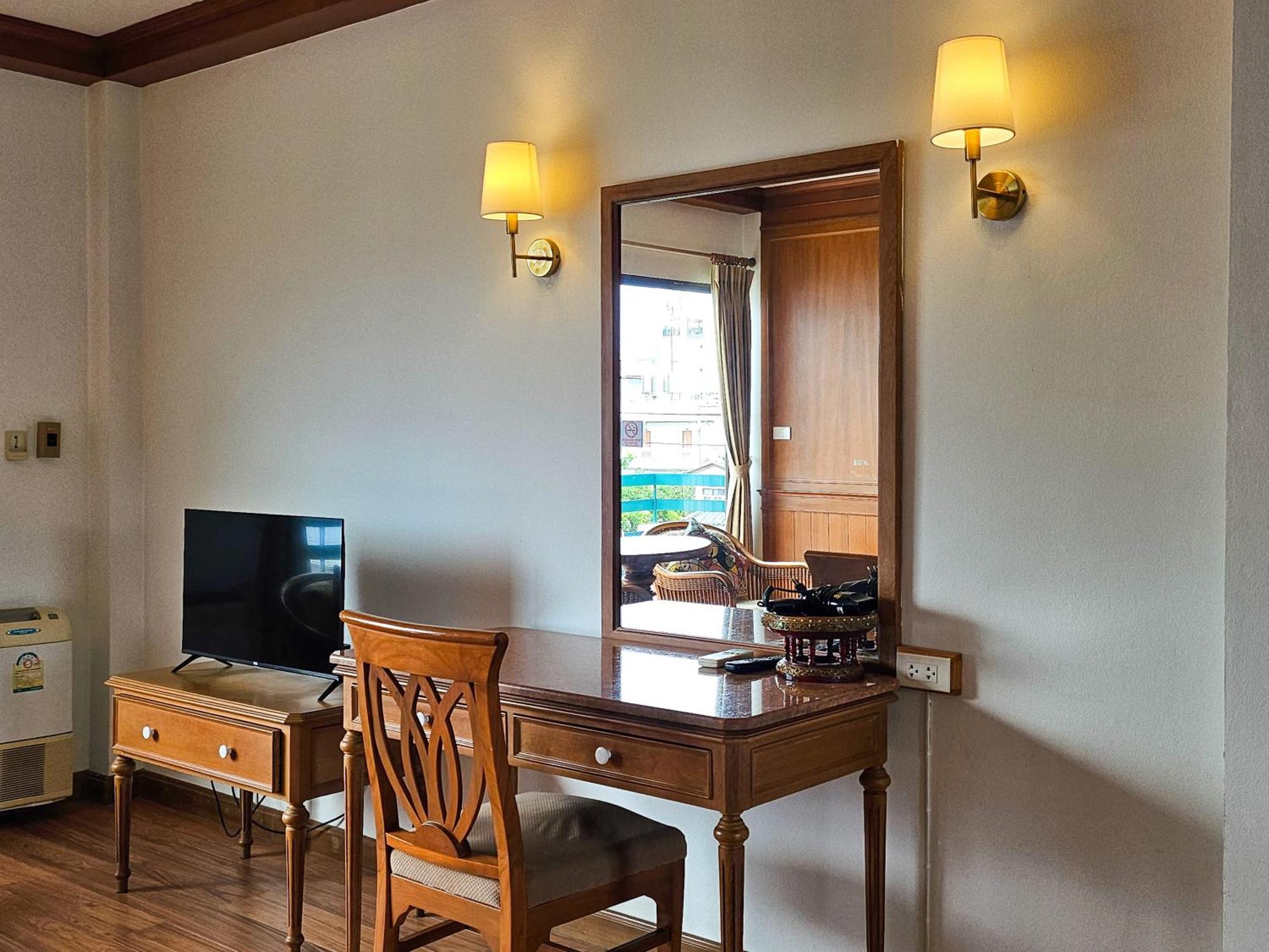 Sirin Hotel Hua Hin Buitenkant foto